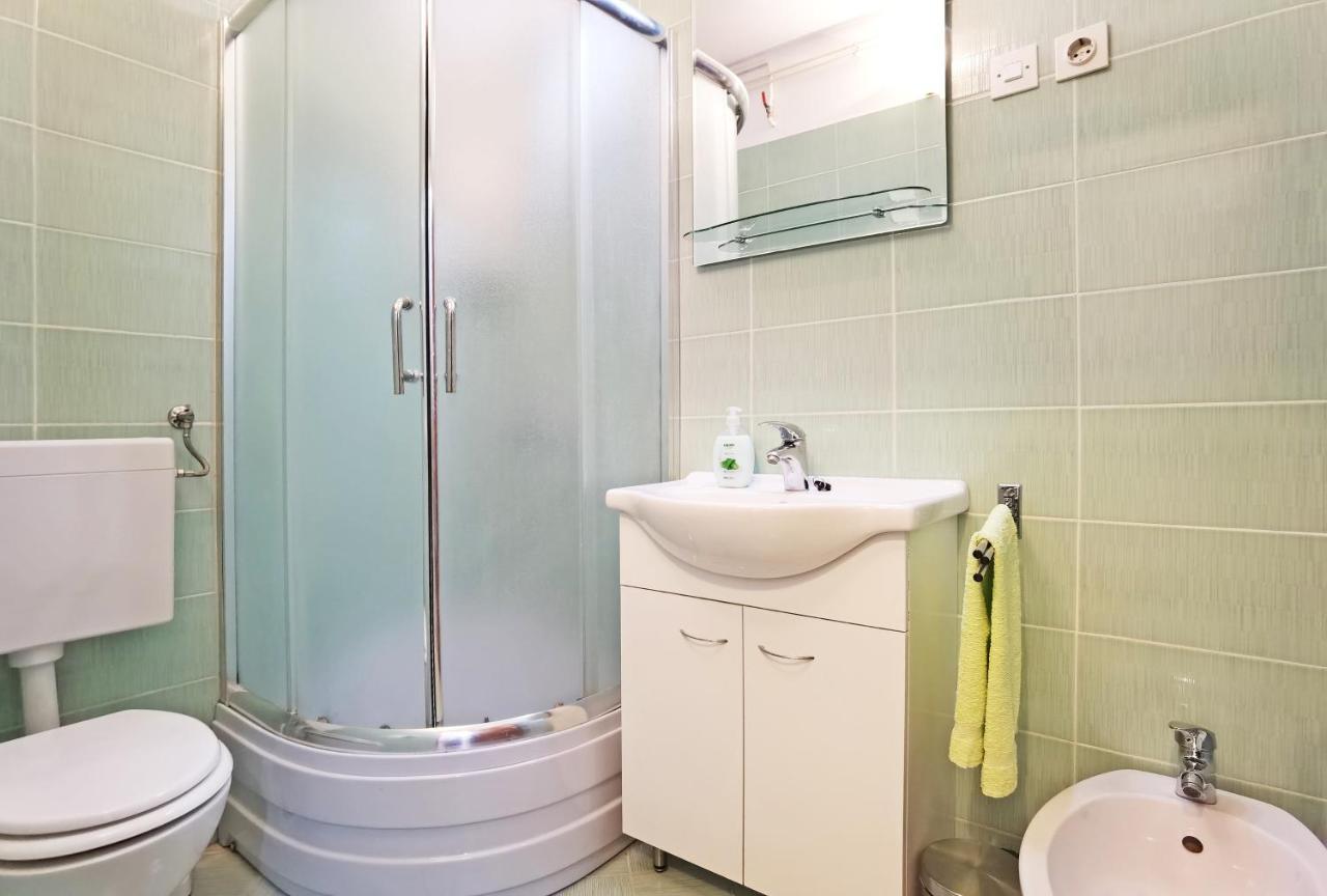 Apartman Danijela Vodice Bagian luar foto