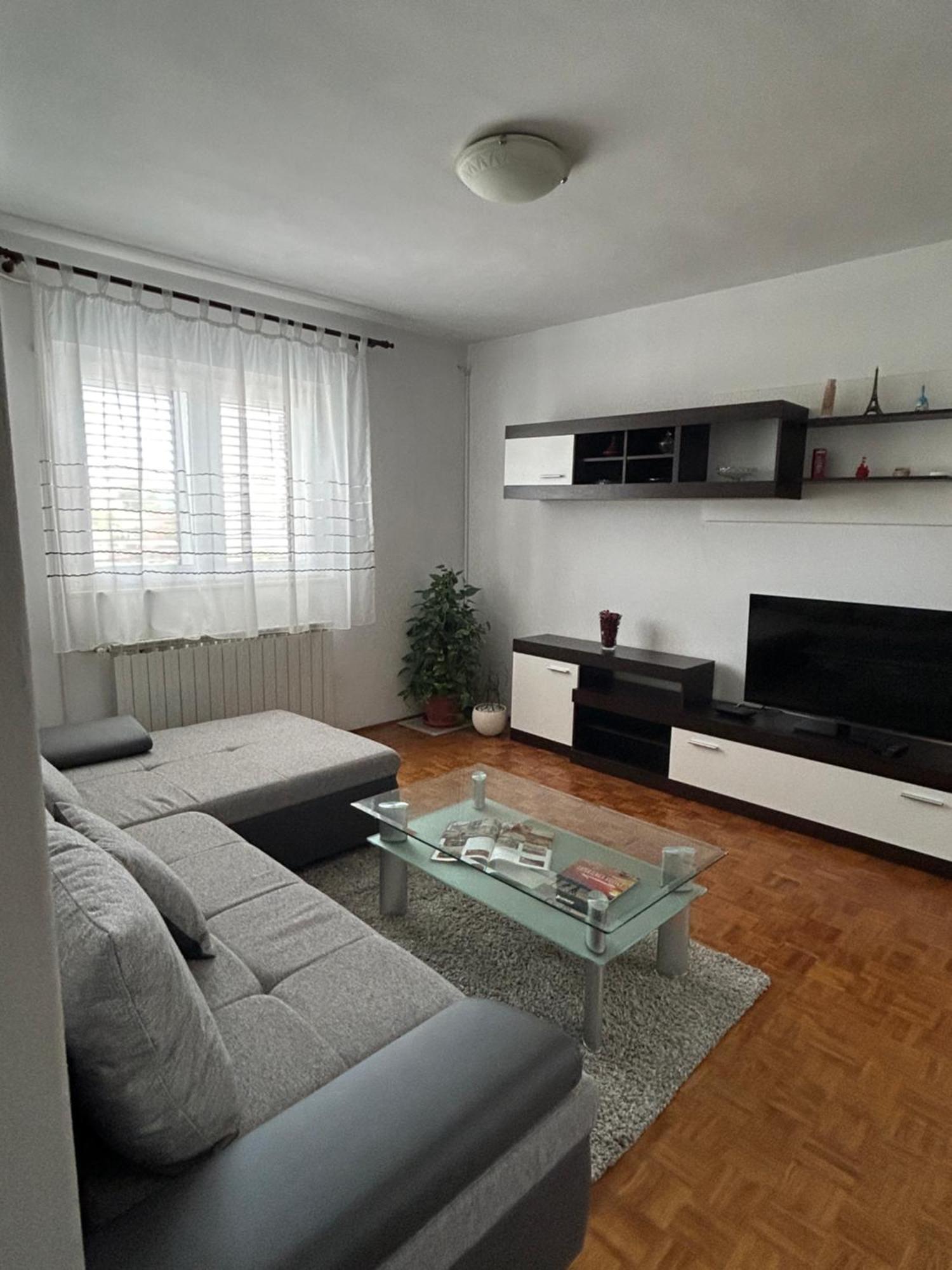 Apartman Danijela Vodice Bagian luar foto